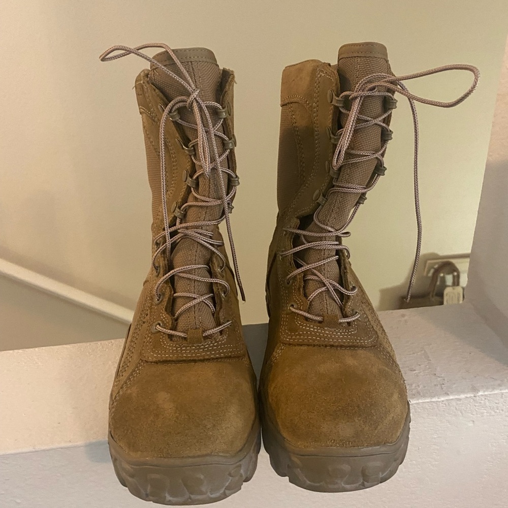 Rocky S2V. Tactical Lace-Up Men’s Combat Boots in Brown. Lace Up. Size 6.USA. - Picture 3 of 8
